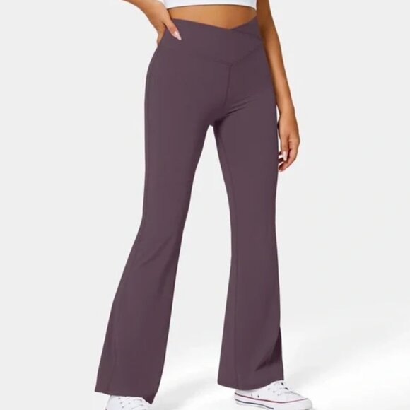 HALARA SIZE SMALL PETITE FLARE LEGGINGS - Picture 1 of 8